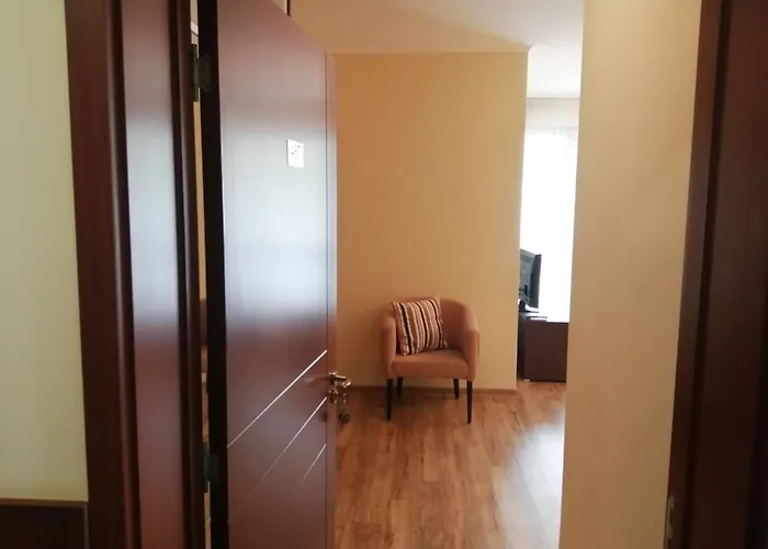 Golden Line Golden Sands